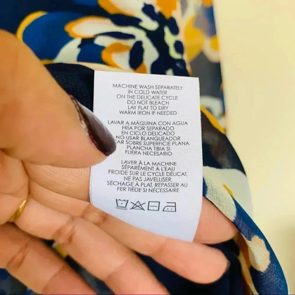 CAbi Lydia Small Floral Blouse - Picture 8 of 12